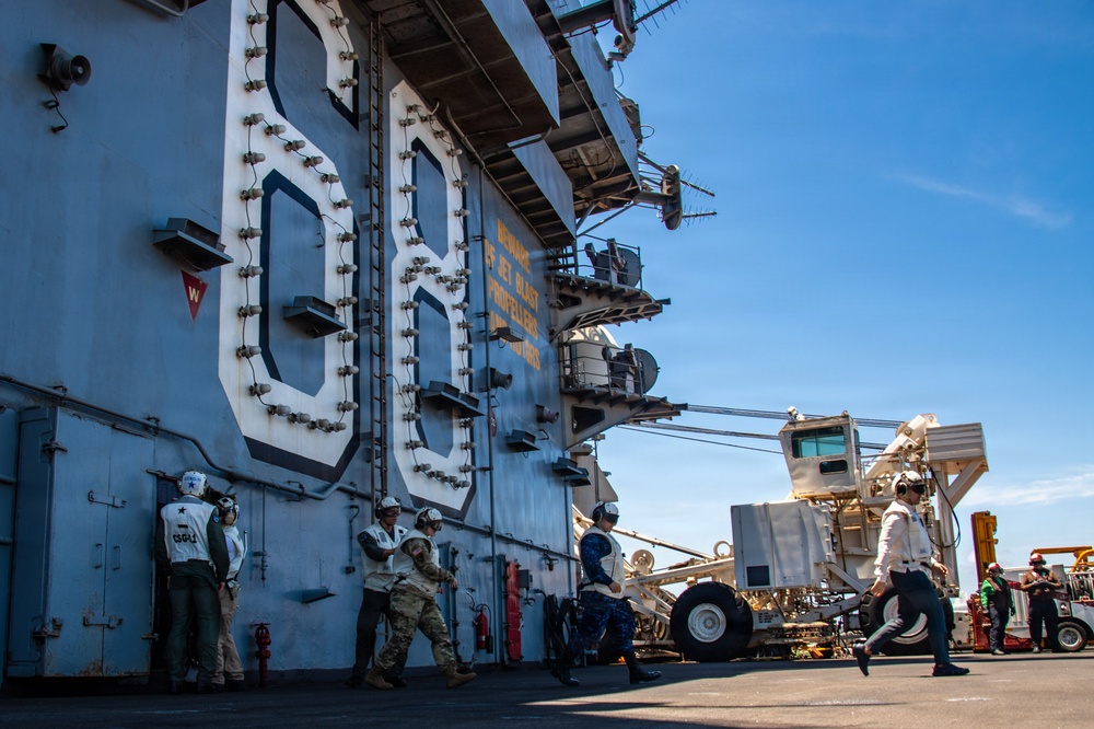 Guatemalan Distinguished Visitors Observe Nimitz Flight Operations