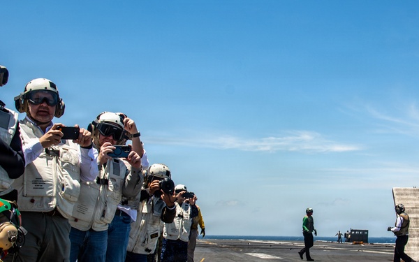 Guatemalan Distinguished Visitors Observe Nimitz Flight Operations