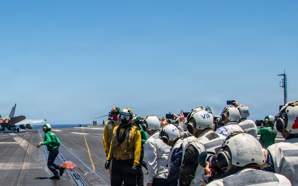 Guatemalan Distinguished Visitors Observe Nimitz Flight Operations
