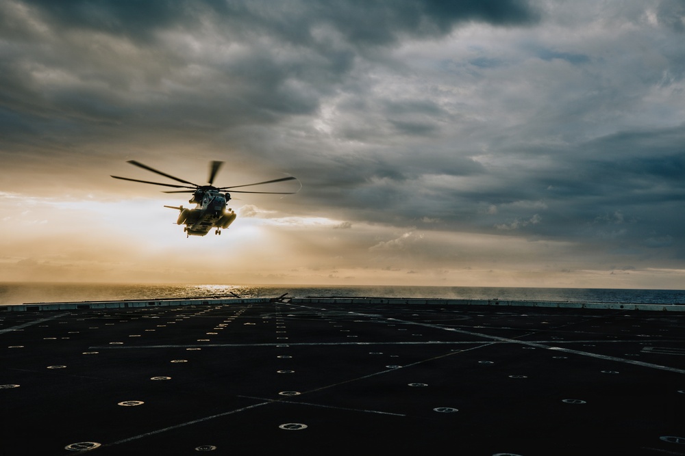 22nd MEU (SOC) | Flight Operations Aboard USS San Antonio