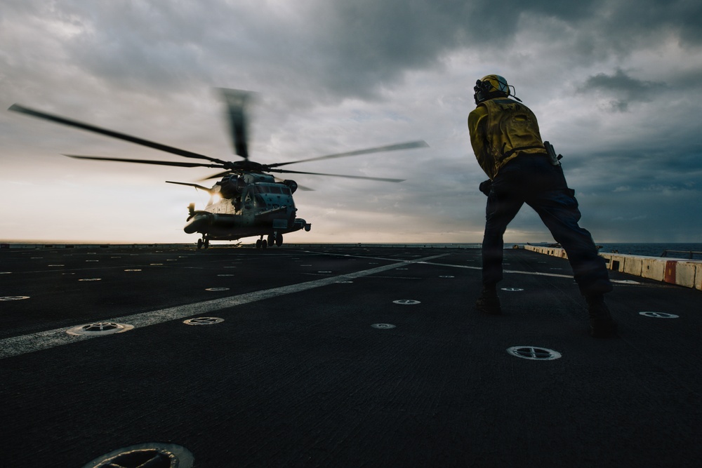 22nd MEU (SOC) | Flight Operations Aboard USS San Antonio