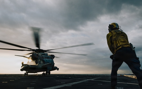 22nd MEU (SOC) | Flight Operations Aboard USS San Antonio