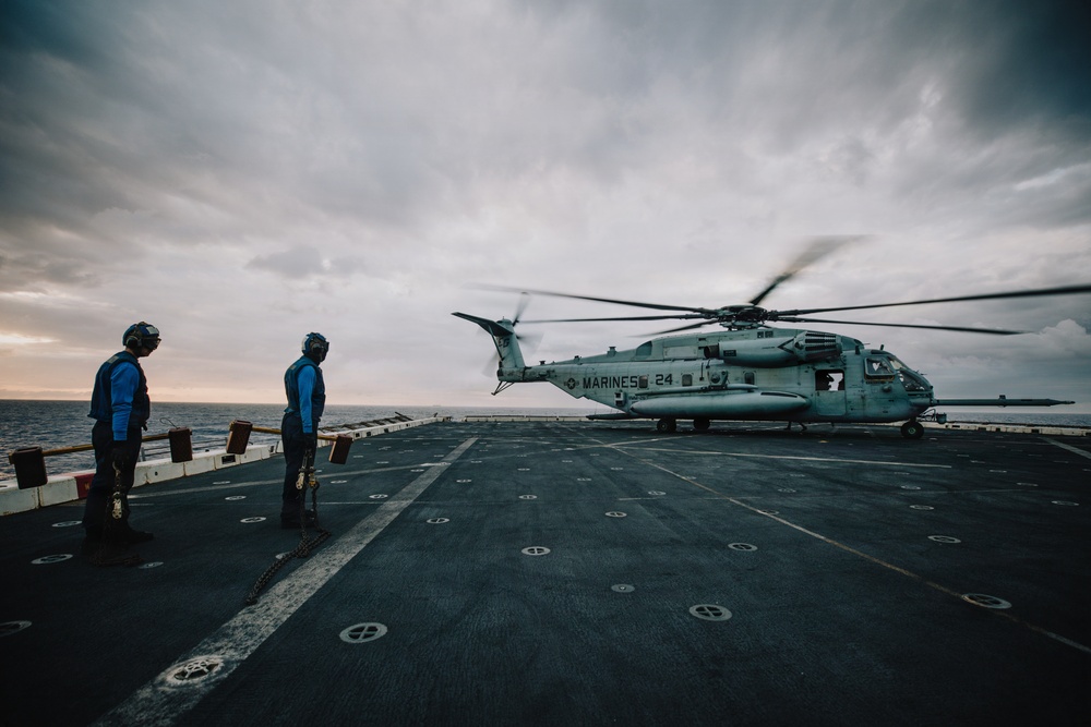 22nd MEU (SOC) | Flight Operations Aboard USS San Antonio