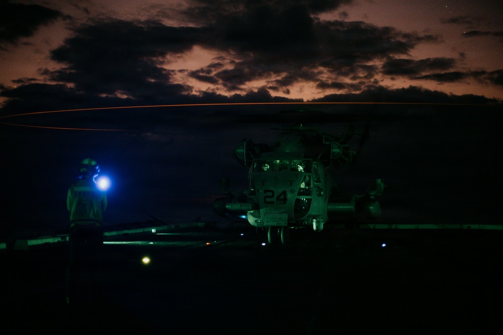 22nd MEU (SOC) | Flight Operations Aboard USS San Antonio