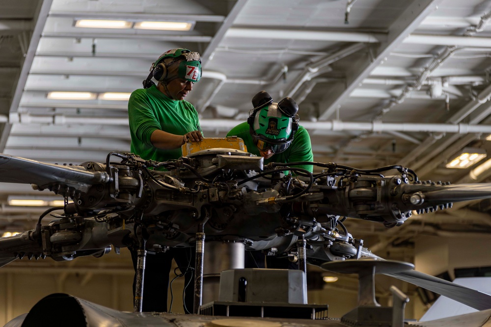 USS Abraham Lincoln (CVN72) supports Operation Epic Fury