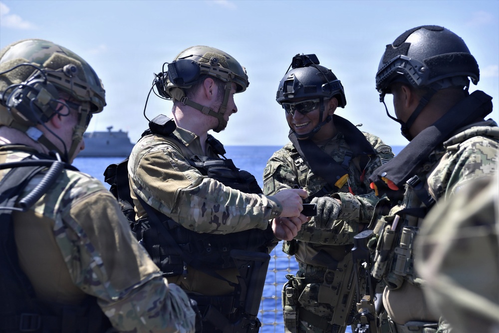 ARM Benito Juârez and USS Gridley conduct bi-lateral maritime engagement