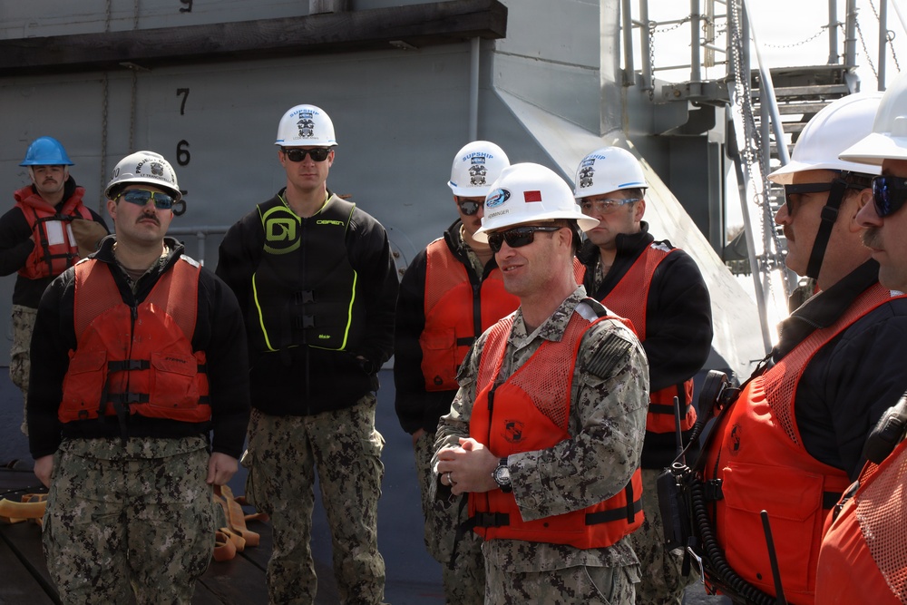 Dynamic (AFDL 6) Docks Landing Craft Unit