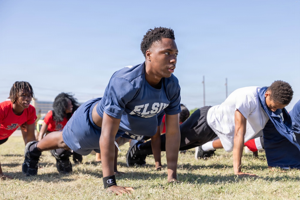 Students, coaches experience Army discipline, teamwork during U.S. Army Experience at Fort Hood