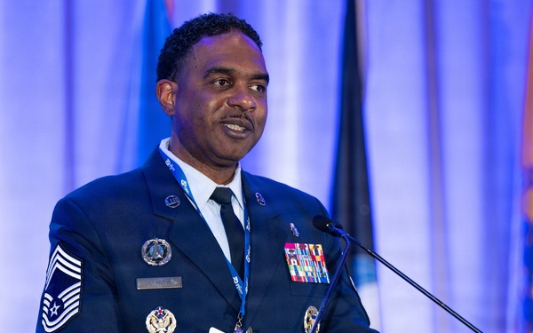 AFMS leaders shape future of military health with joint services, federal health experts at AMSUS