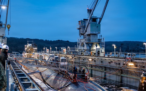 PNSY Undocks USS Albany (SSN 753)