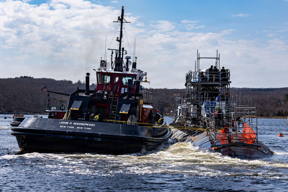 PNSY Undocks USS Albany (SSN 753)