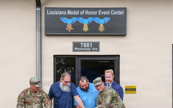 Fort Polk unveils Medal of Honor Center honoring heroes