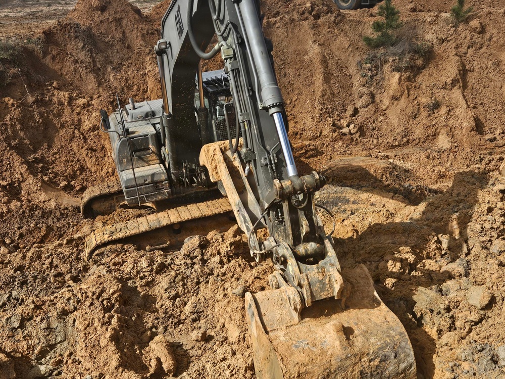 NMCB 133 Build Demo Pond for ERDC