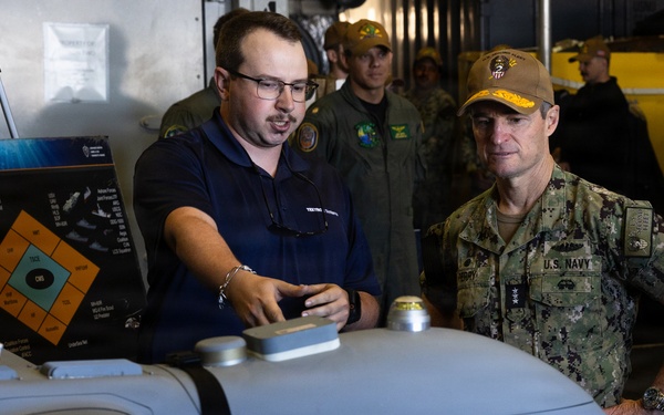 Vice Admiral Perry Visits USS Billings (LCS 15)