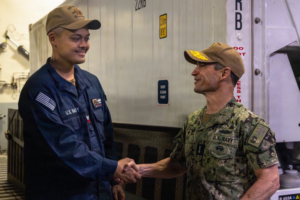 Vice Admiral Perry Visits USS Billings (LCS 15)
