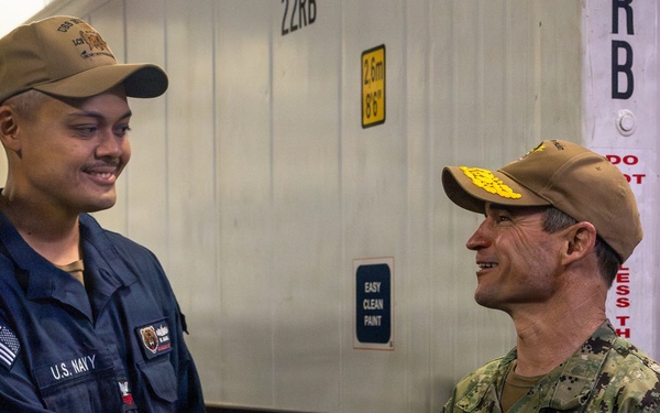 Vice Admiral Perry Visits USS Billings (LCS 15)