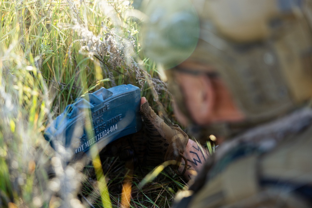U.S. Marines with 1st MARDIV hold annual squad competition