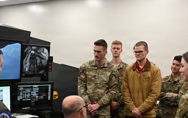 ISU Air Force ROTC cadets visit 185th ARW