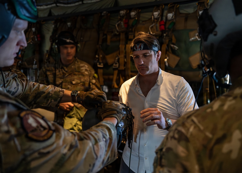 ASW(SO/LIC) and SOCOM SEL visit Hurlburt Field for AFSOC Immersion