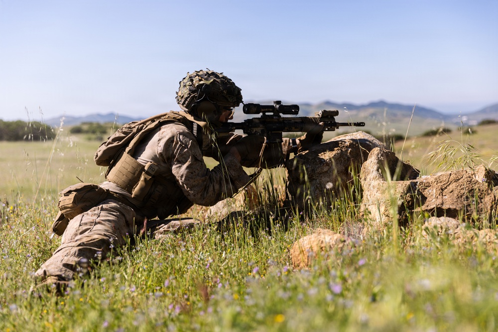 U.S. Marines participate in annual 1st MARDIV Squad Competition