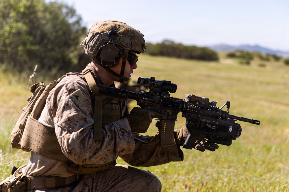 U.S. Marines participate in annual 1st MARDIV Squad Competition