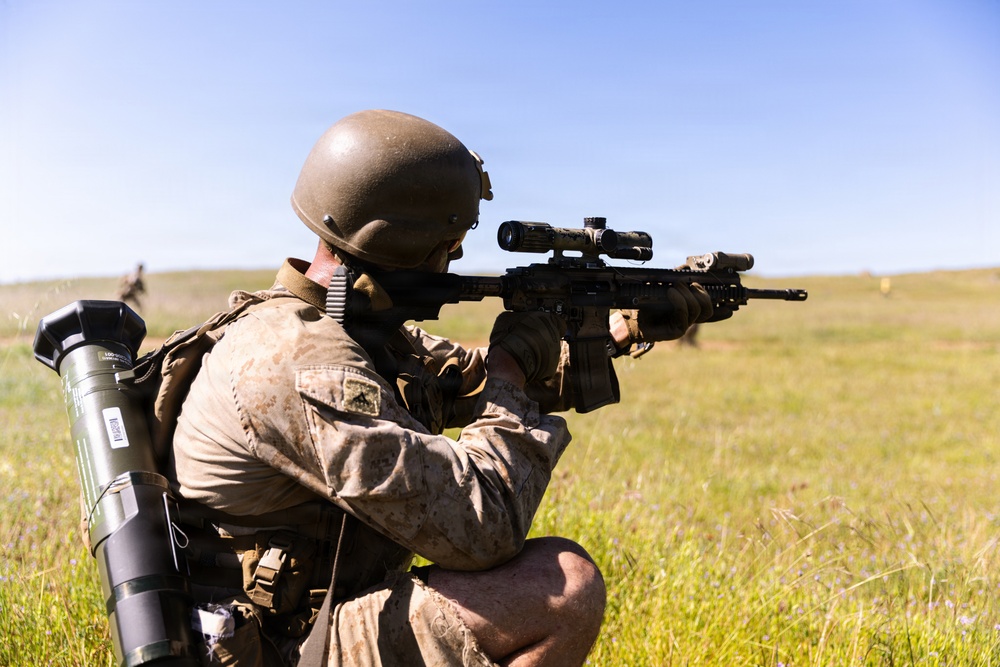 U.S. Marines participate in annual 1st MARDIV Squad Competition
