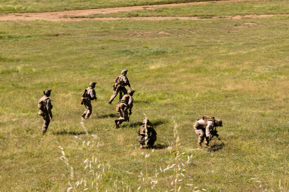 U.S. Marines participate in annual 1st MARDIV Squad Competition