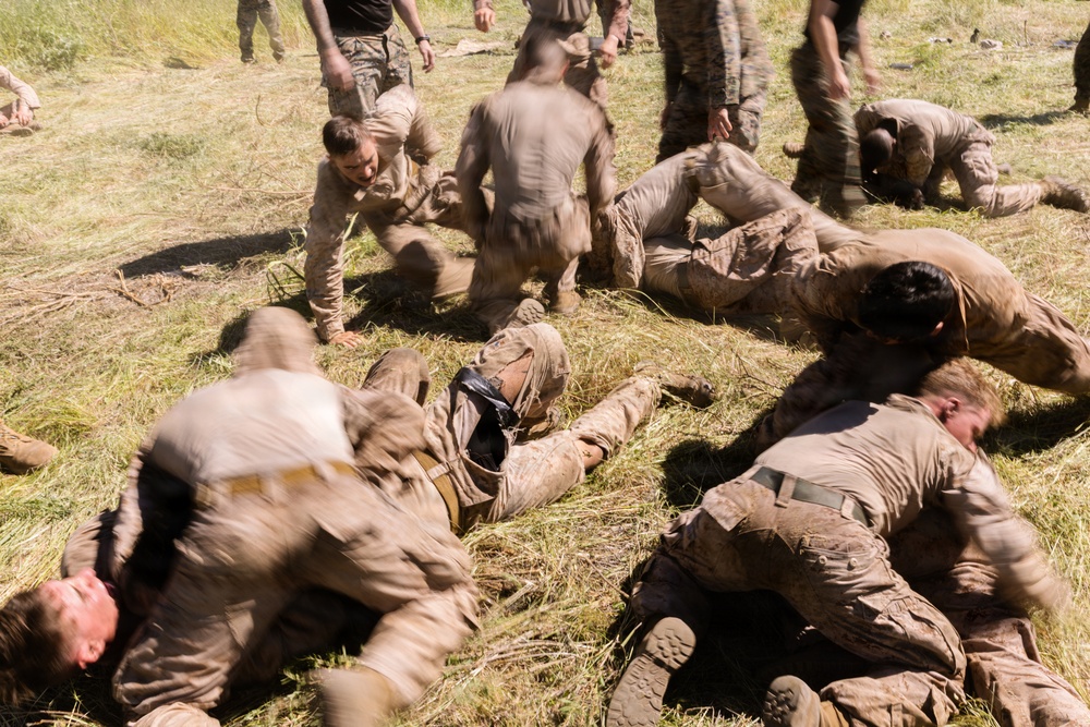 U.S. Marines participate in annual 1st MARDIV Squad Competition