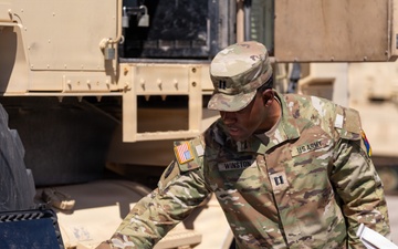 The 1AD DSB hold a tour of the SMART Motor Pool and Iron Foundry