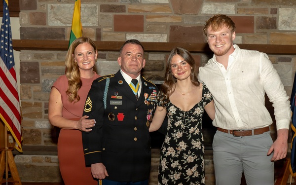 Sgt. 1st Class Thompson retires after 26 years of service