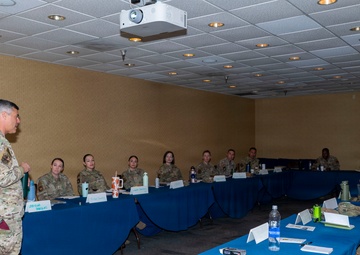 DM hosts a Senior Selects Professional Enhancement Seminar