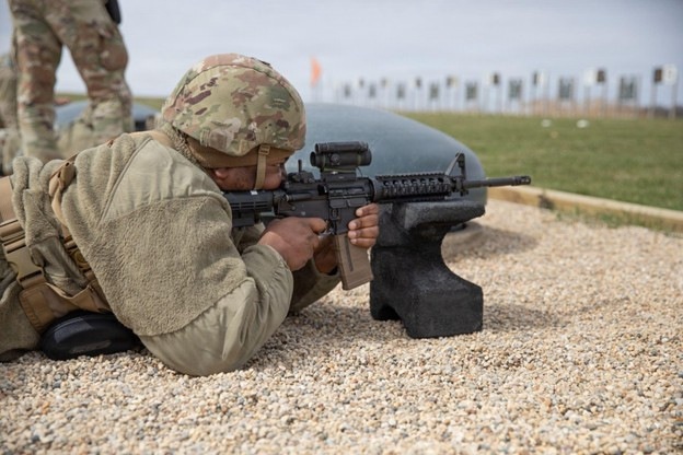 Illinois National Guard Soldiers step onto the range and step up to lead