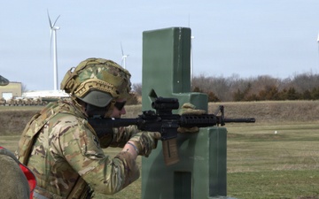 Illinois National Guard Soldiers step onto the range and step up to lead