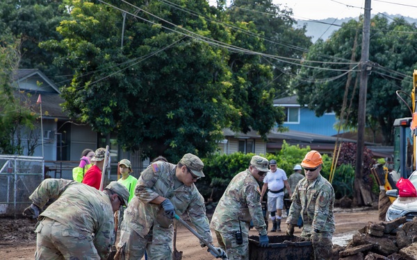 Hawaii National Guard continues relief efforts after record Waialua flooding
