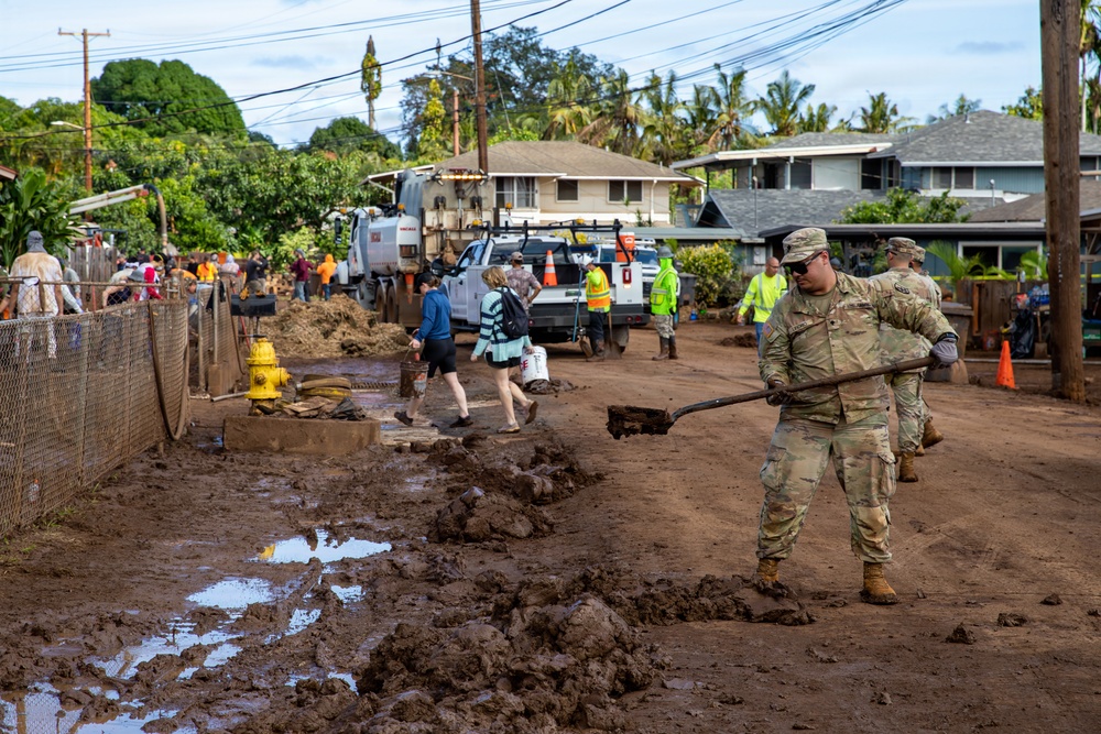 Hawaii National Guard continues relief efforts after record Waialua flooding