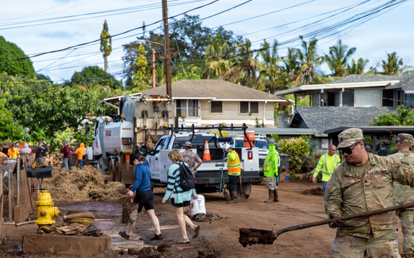 Hawaii National Guard continues relief efforts after record Waialua flooding