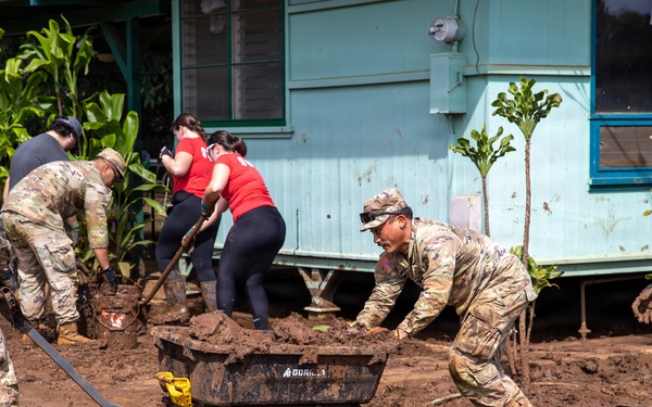 Hawaii National Guard continues relief efforts after record Waialua flooding