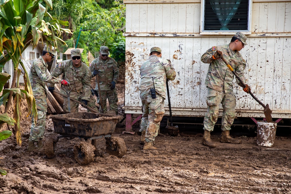 Hawaii National Guard continues relief efforts after record Waialua flooding