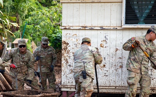 Hawaii National Guard continues relief efforts after record Waialua flooding
