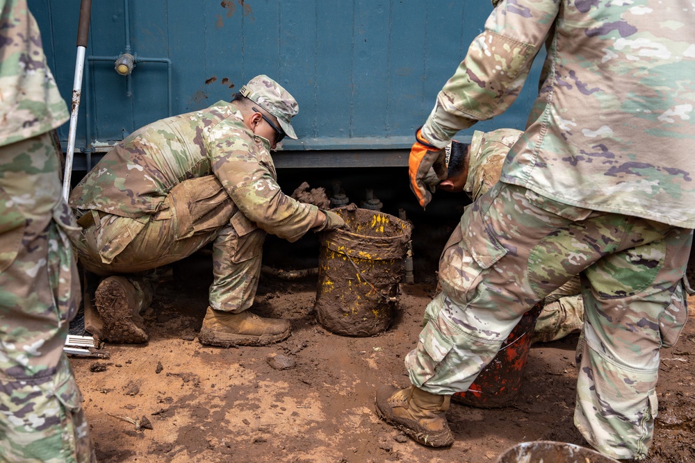 Hawaii National Guard continues relief efforts after record Waialua flooding