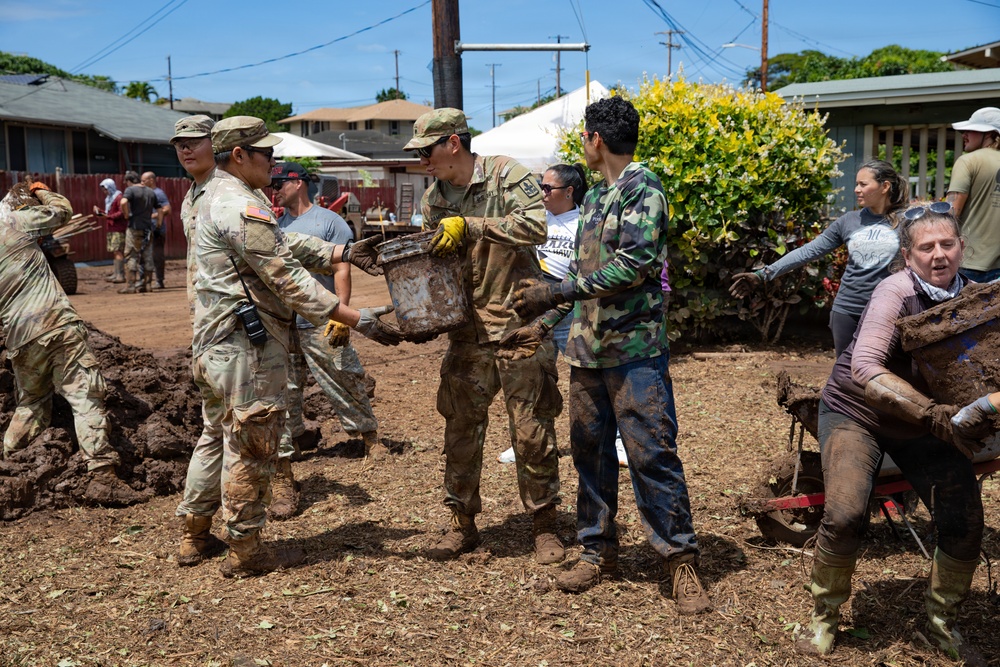 Hawaii National Guard continues relief efforts after record Waialua flooding