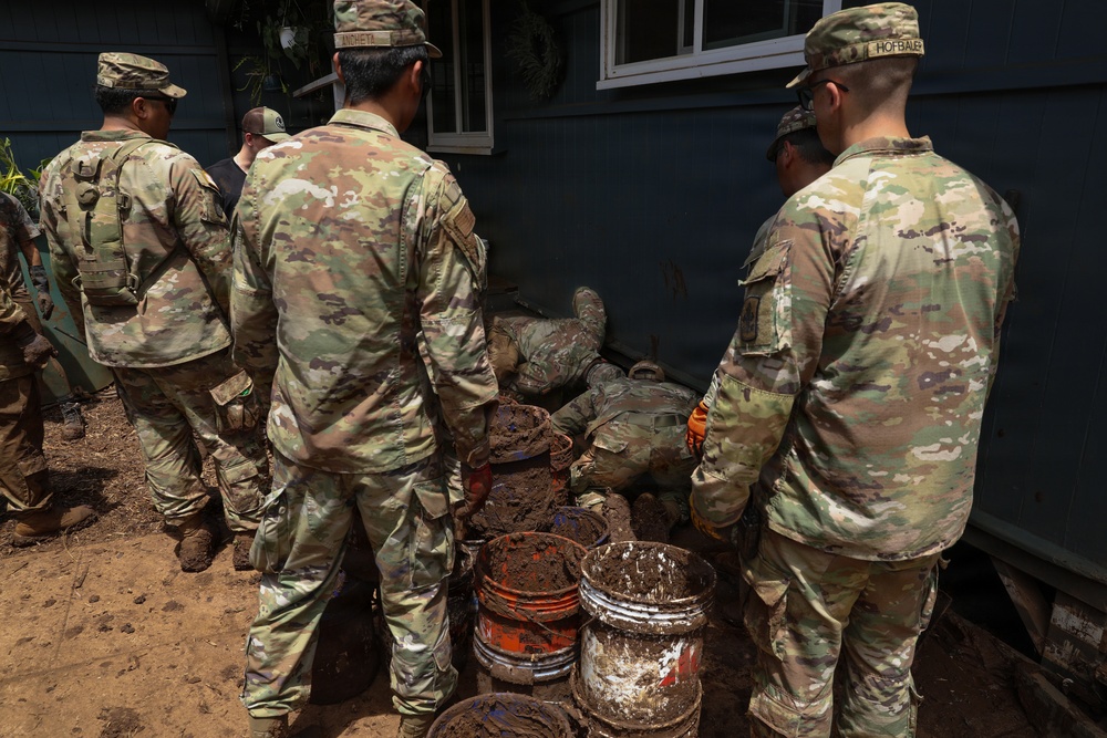 Hawaii National Guard continues relief efforts after record Waialua flooding