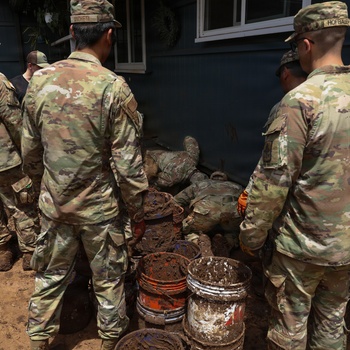 Hawaii National Guard continues relief efforts after record Waialua flooding