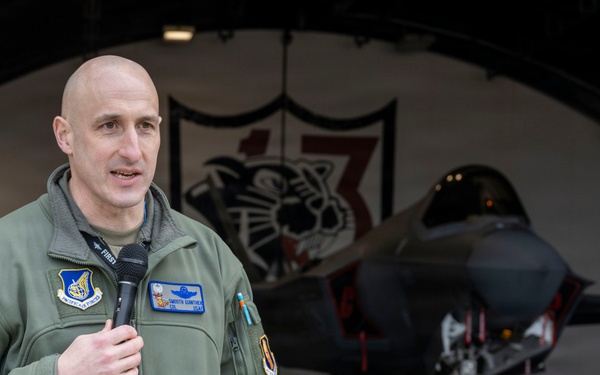 F35A Lightning IIs arrive at Misawa Air Base