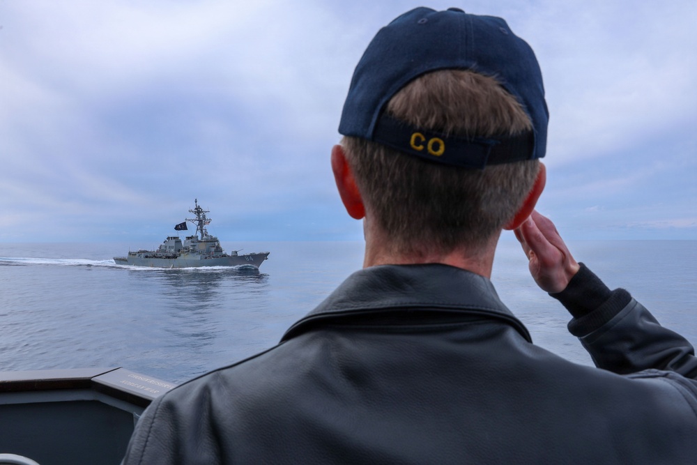 USS Thomas Hudner (DDG 116) Renders Honors