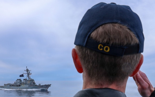 USS Thomas Hudner (DDG 116) Renders Honors