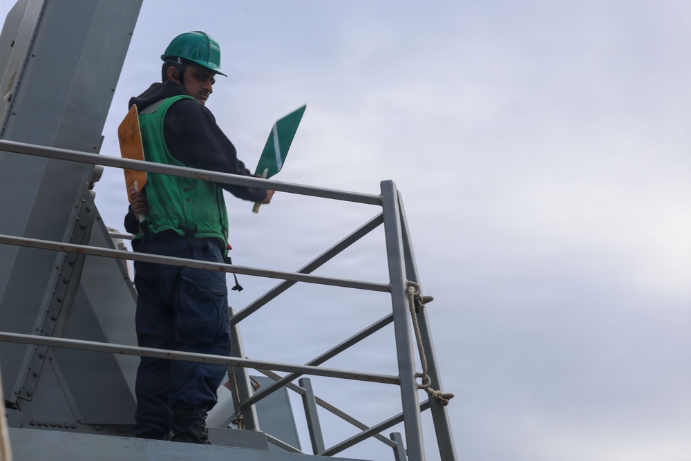 USS Thomas Hudner (DDG116) Conducts a Replenishment-at-Sea