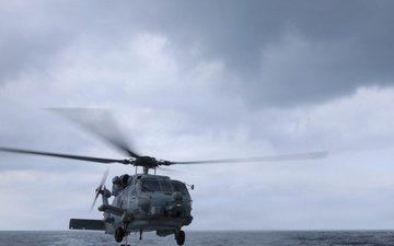 USS Thomas Hudner (DDG116) Conducts Flight Operations