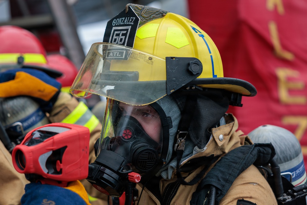 Integrated Training Team drill aboard USS Gonzalez (DDG 66)