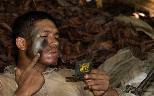 Jungle Operations Training Course - Panama 26-04: Green Mile